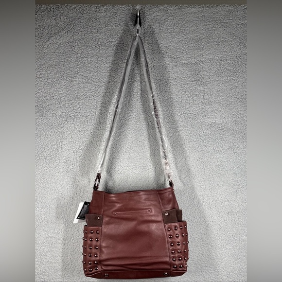 B Makowsky Soft Leather Brown Shoulder/CrossbodyPurse Rosetone Stud Hardware NWT - Picture 5 of 16